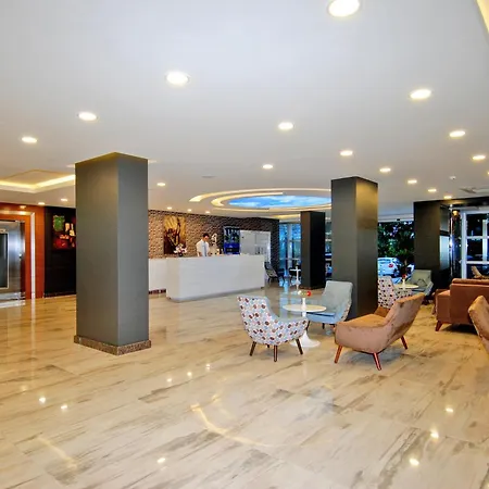 Hotel Kleopatra Ramira 4*