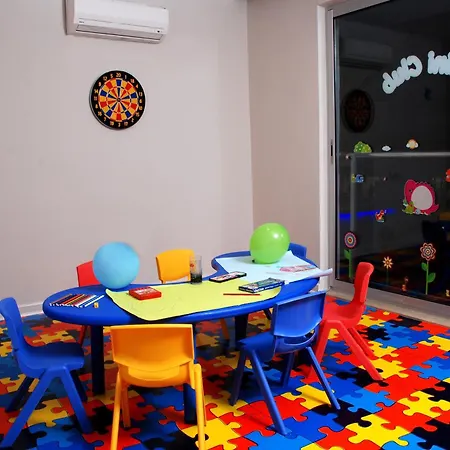 Hotel Kleopatra Ramira 4*