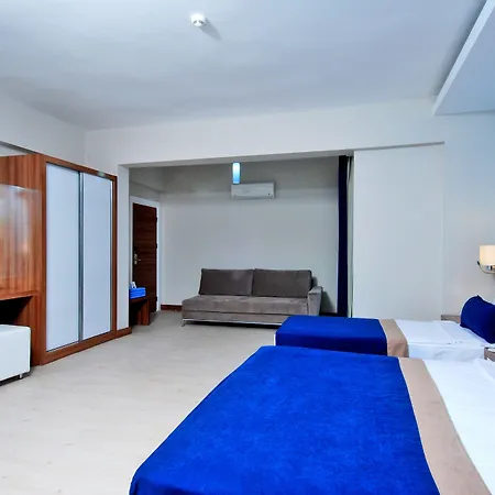 Kleopatra Ramira - Hotel