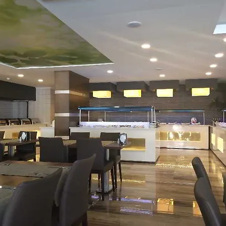 Hotel Kleopatra Ramira 4*