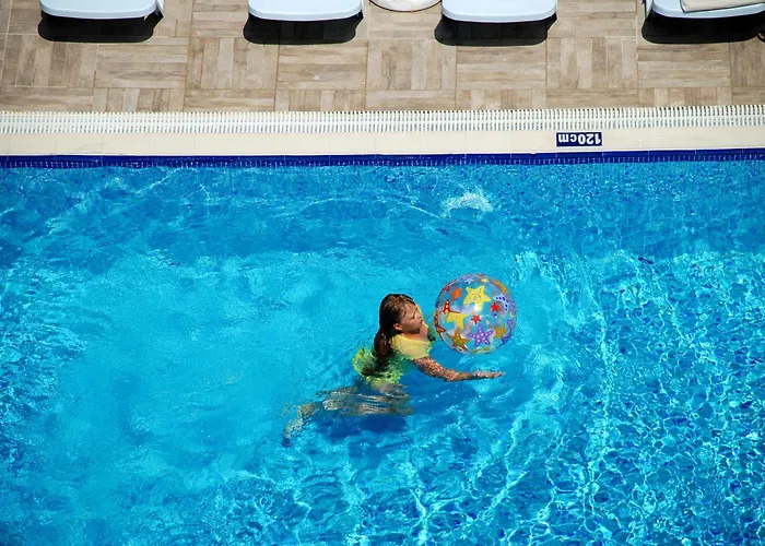 Kleopatra Ramira Alanya