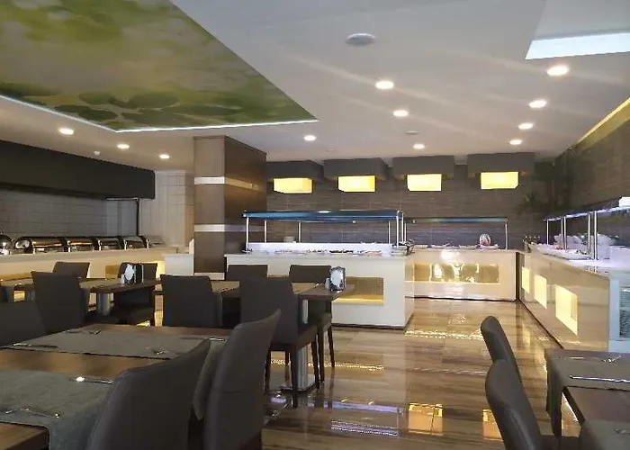 Hotel Kleopatra Ramira 4*